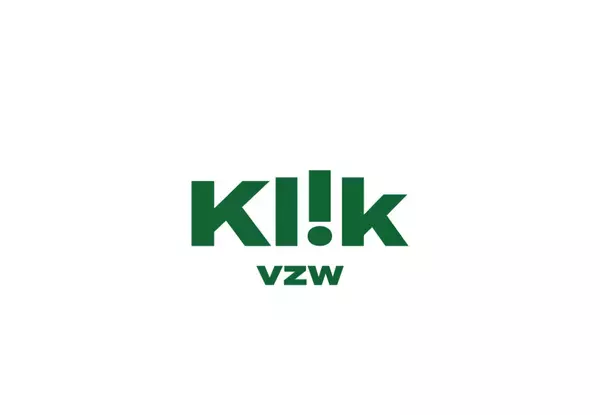 Dit is het logo van onze organisatie. Het logo is groen en de i van klik is een uitroepteken.